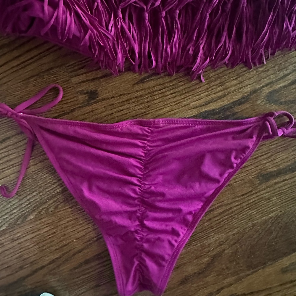 L*Space bikini - Picture 3 of 4